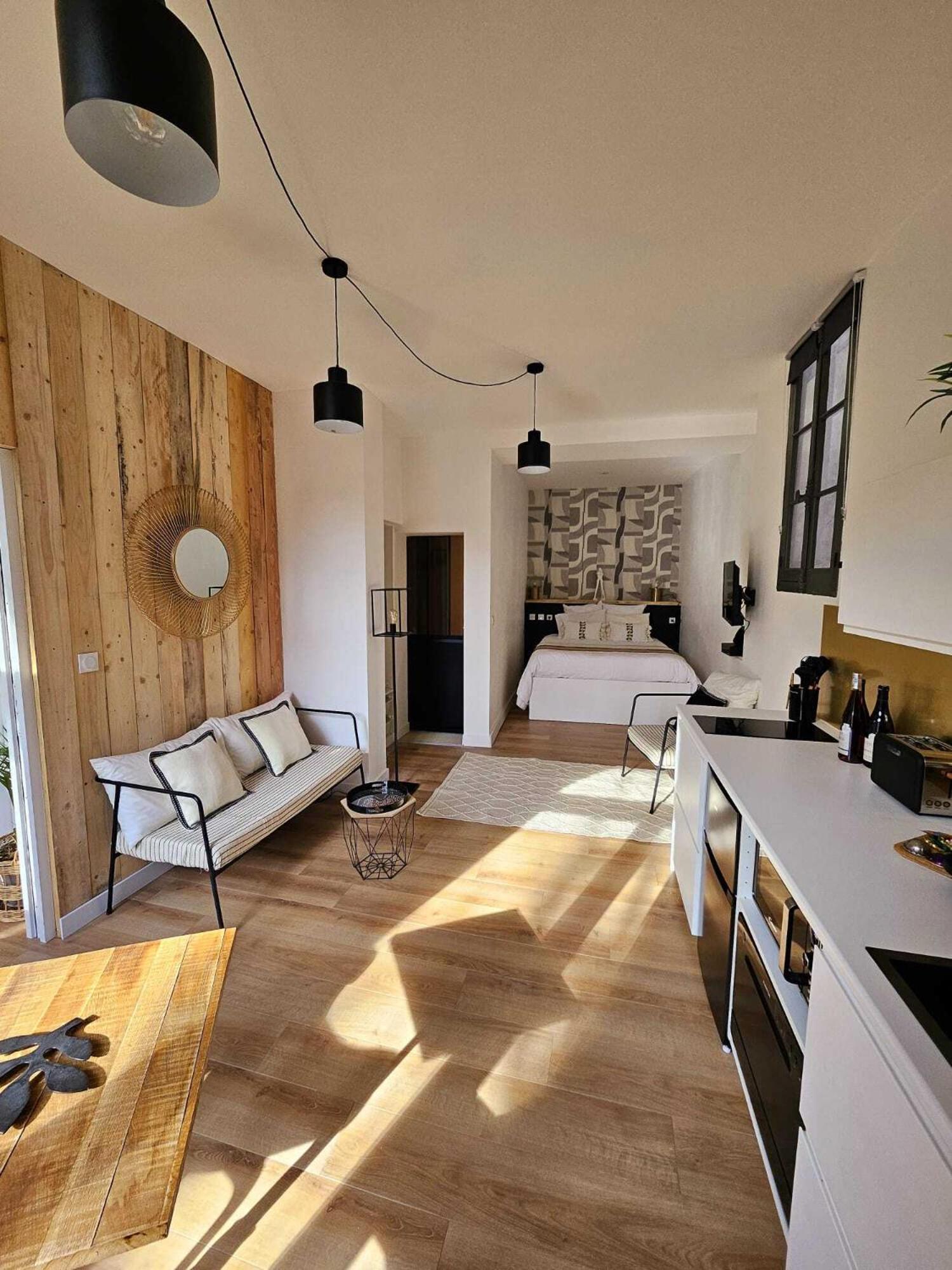One-Bedroom Apartment with Pool View